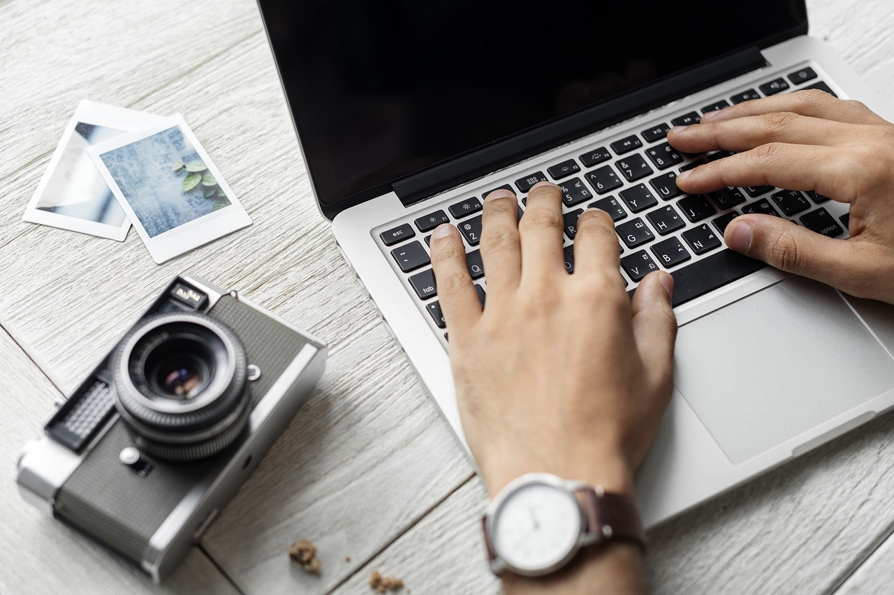 travel blogger Piceno