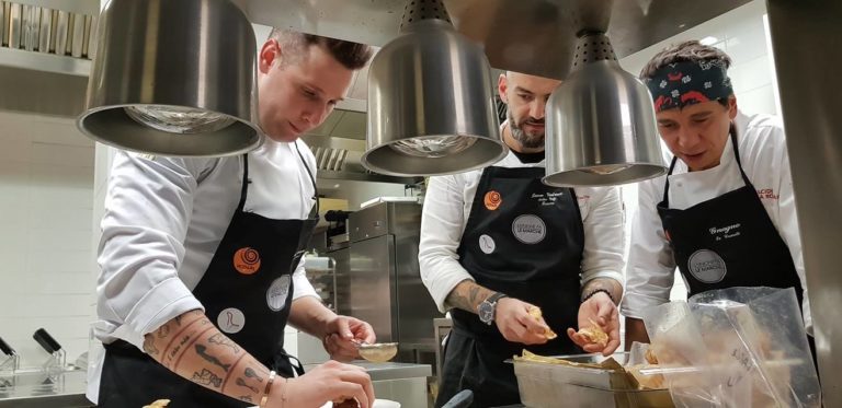 chef della prima serata al lavoro