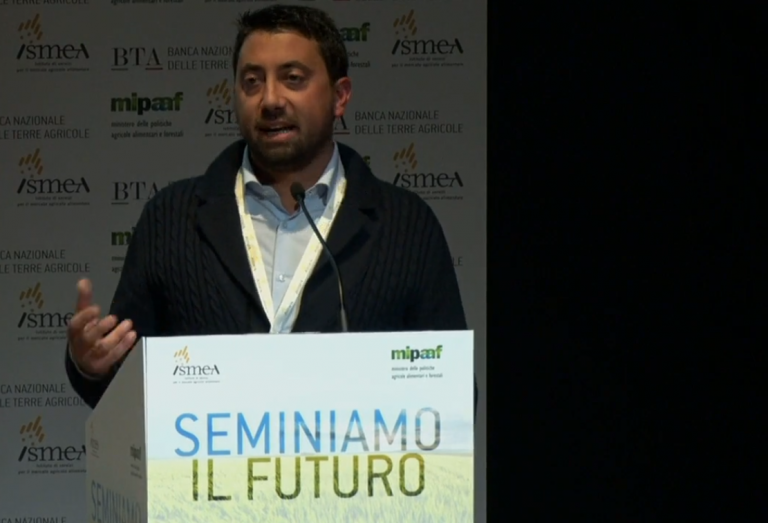 Rocco Vallorani durante il suo intervento