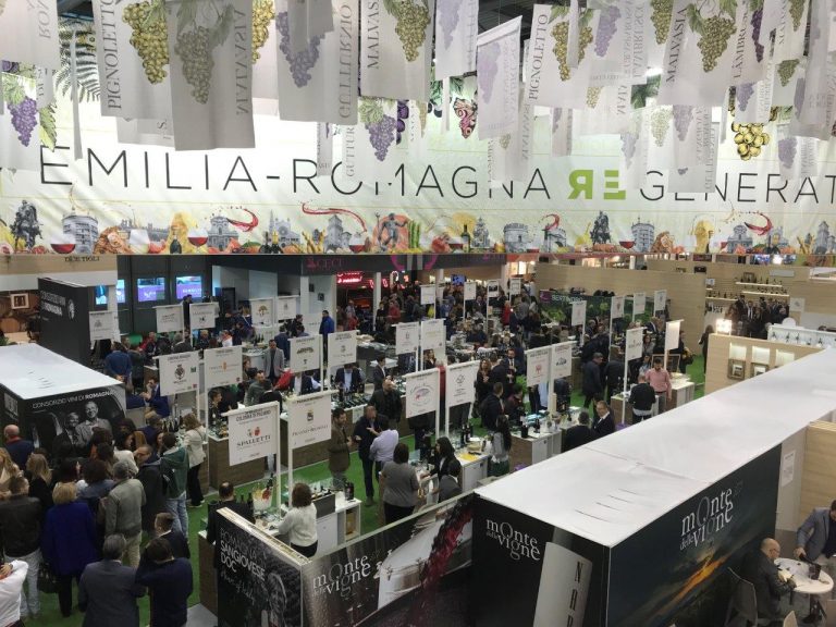 Enoteca Regionale ER Vinitaly Padiglione 1 interno