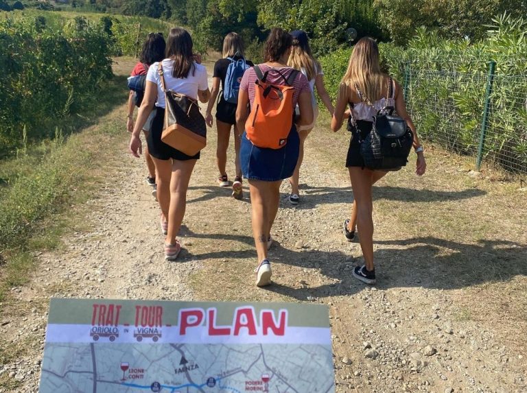 Enoturisti in cammino