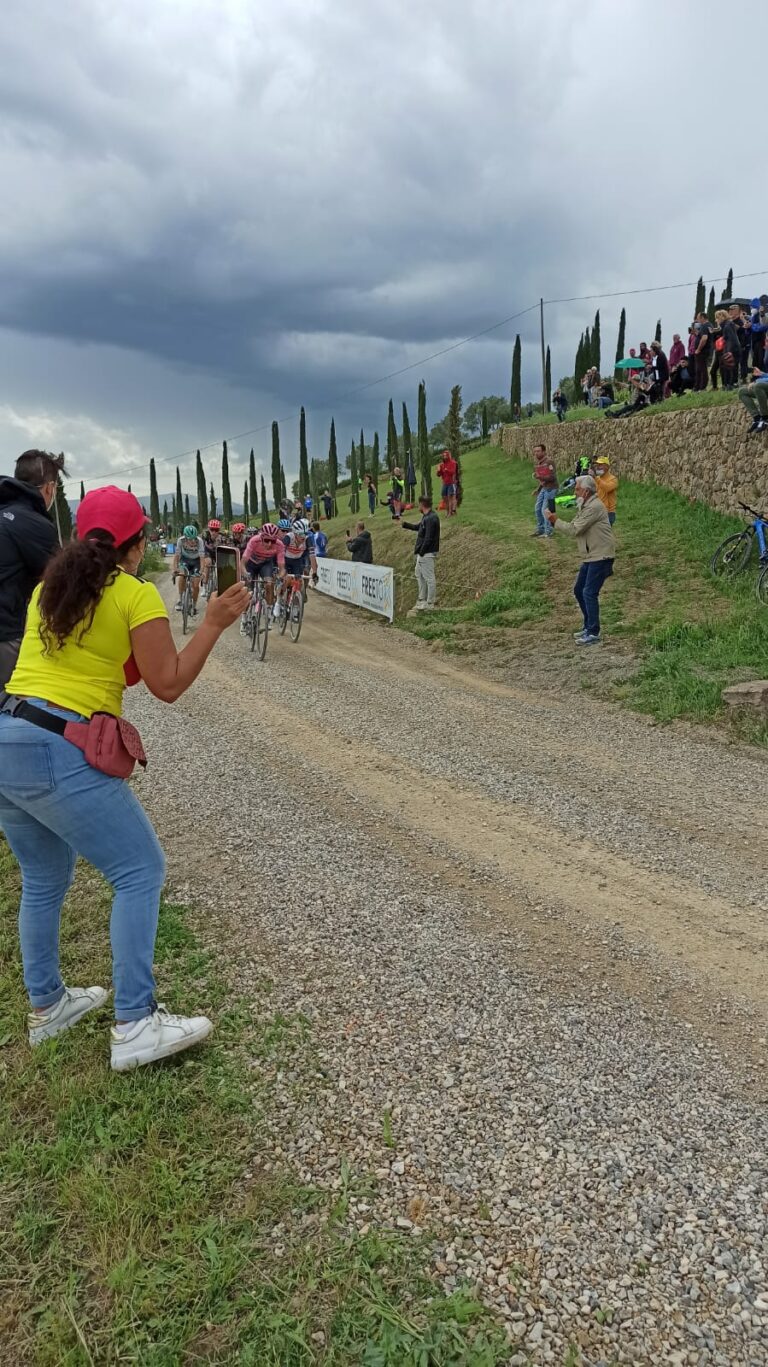 Vieni-Vini-Vivi-il-Tour-de-France-a-Mercato-Saraceno