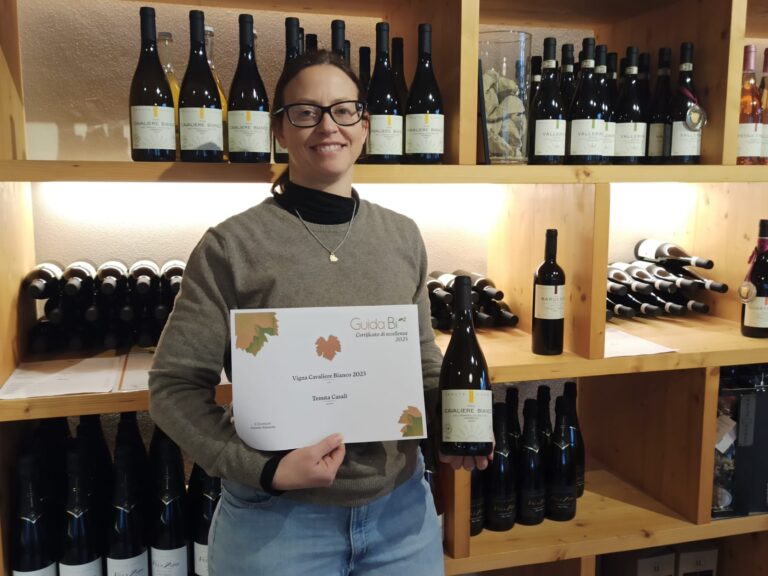 Silvia-Casali-con-il-premio-Foglia-DOro