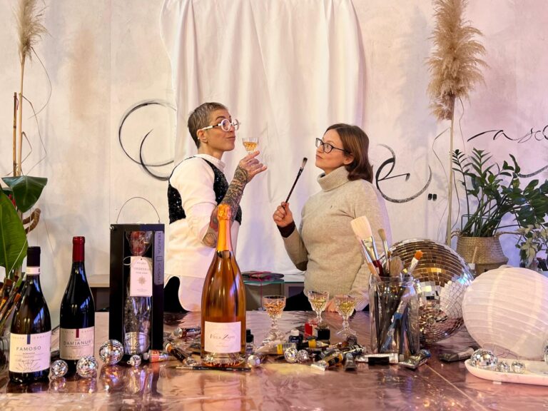 Lady Sara e Silvia Casali - Arte e vino a Mercato Saraceno